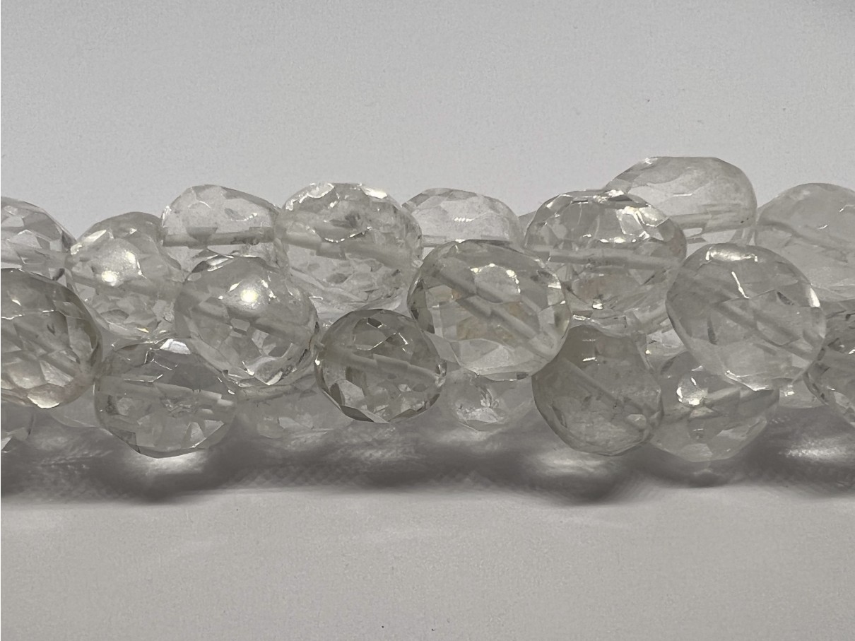 Klar krystal, facetslebne nuggets ca 12x16mm, hel streng 
