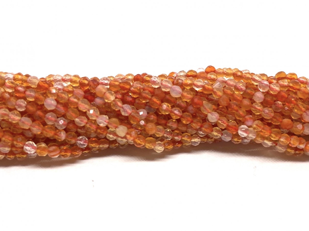 Naturlig ufarvet agat, facetslebet rund 2mm, hel streng