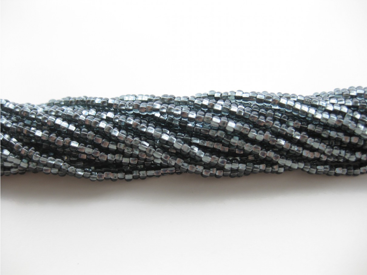 Preciosa seed beads #11 grå med sølv kerne, 50cm streng