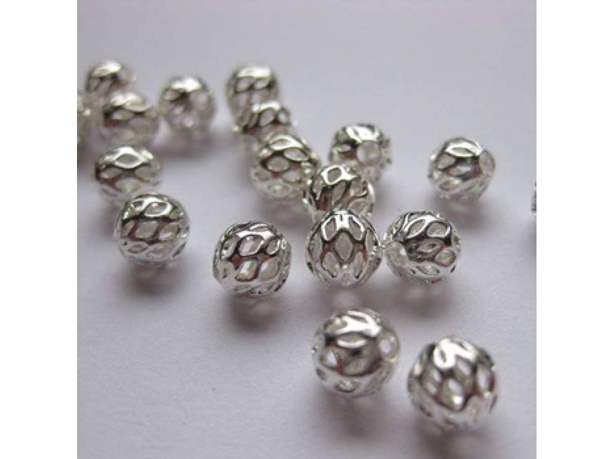 6mm forsølvede perler med hulmønster, 10 stk