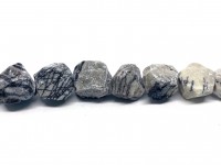 rå nuggets perler af grå sten