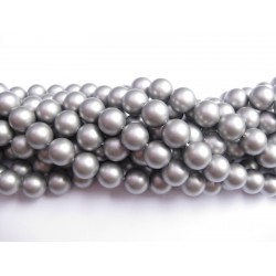 Frosted shell pearl, sølv-grå 8mm, hel streng