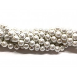 Perle hvide shell pearl, rynket rund 8mm, hel streng