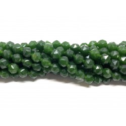 Taiwan jade, diamant slebet rund 8mm, hel streng