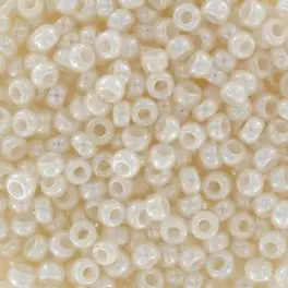 Miyuki Rocailles seed beads, 11/0 Antique Ivory Pearl Ceylon (592) - 