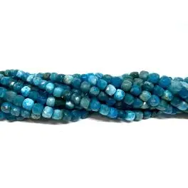 Apatit, facetslebne terninger 4mm, hel streng - 