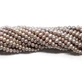 Lilla ferskvandsperler, 4-5mm potato, hel streng - 