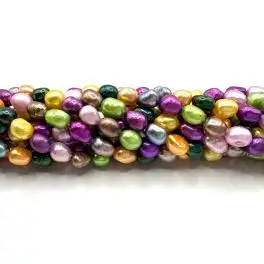 Multi farvede ferskvandsperler, 6-7mm aflange nuggets, hel streng - Ferskvandsperler