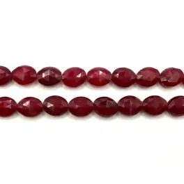 Farvet r&oslash;d jade, facetslebet oval 8x10mm, hel streng - 